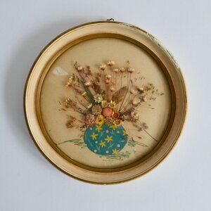 Vintage Dried Floral Bouquet in Round Frame with Rounded Bubble Glass Convex Dom